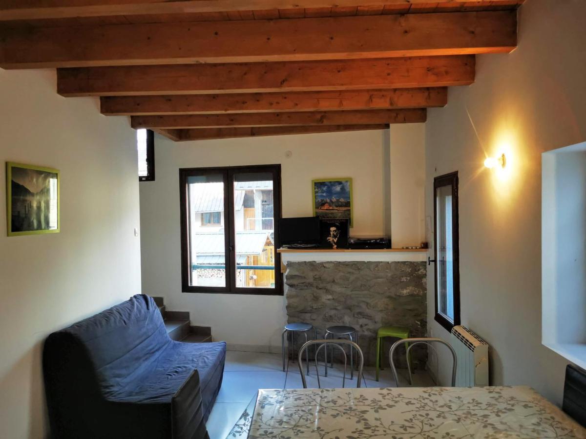 Appartement 4-6 Personnes A Proximite Des Stations Et Grands Cols Saint Avre la Chambre المظهر الخارجي الصورة